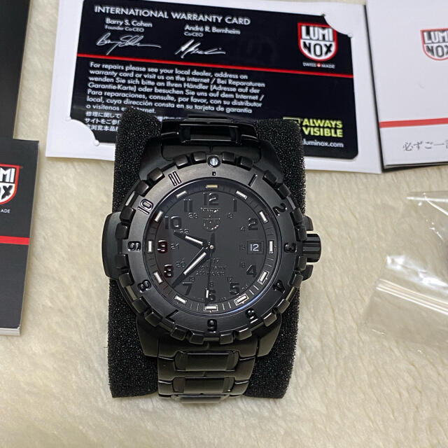 Luminox(ルミノックス)のルミノックス  F-117 ナイトホーク　ブラックアウト メンズの時計(腕時計(アナログ))の商品写真