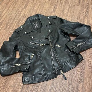 ザラ(ZARA)の美品　本革　ラム　ライダース　レザージャケット(ライダースジャケット)