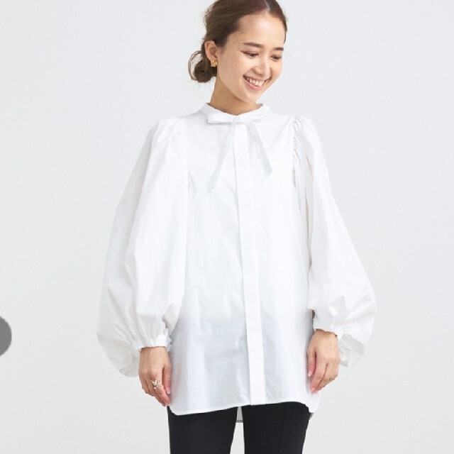 あーちゃん様専用yori ヨリ リボンパフスリーブブラウス試着のみタグ