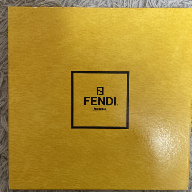 FENDI(フェンディ)の☆専用です☆FENDI ハンカチ2枚セット レディースのファッション小物(ハンカチ)の商品写真