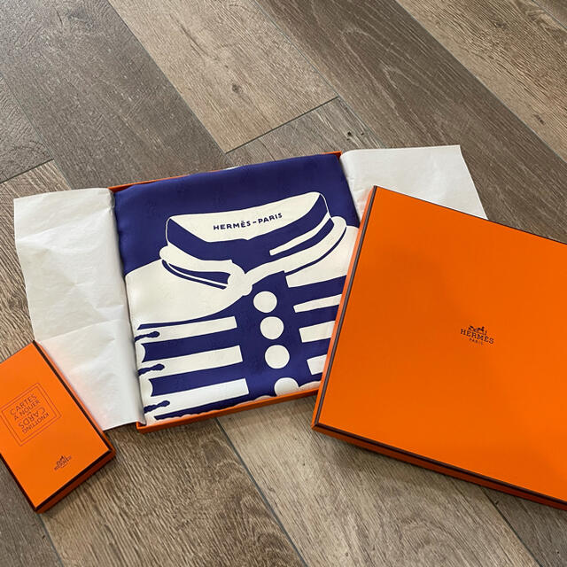 HERMES エルメス　スカーフ90×90cmカラー