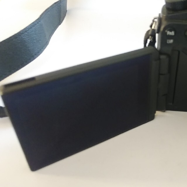 Panasonic ぽんちょ様LUMIX G7 ボディマイクロフォーサーズ
