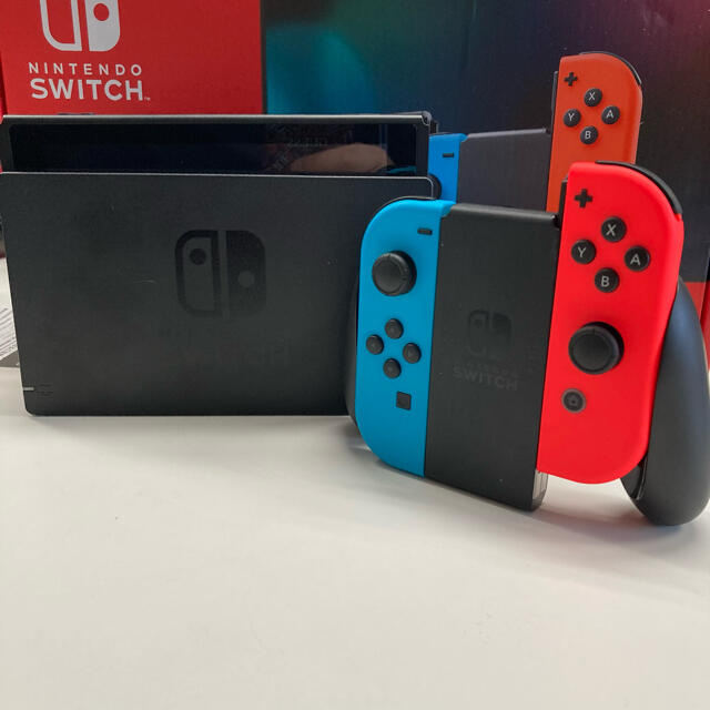 【値下げ】任天堂 Switch ネオンブルー/ネオンレッドゲームソフト/ゲーム機本体