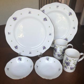 ロイヤルアルバート(ROYAL ALBERT)の【レア美品】ロイヤルアルバート★ライラックレーン★ペアセット(食器)