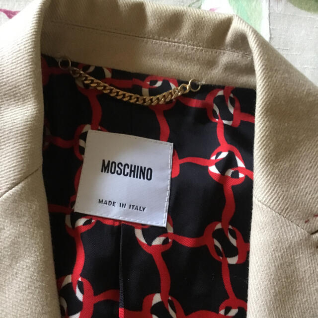 MOSCHINO(モスキーノ)の【MOSCHINO】モスキーノ  おしゃれな裏地とステッチのスーツ　おまけ付き レディースのフォーマル/ドレス(スーツ)の商品写真