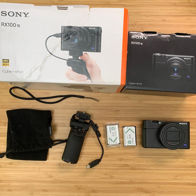 SONY(ソニー)の専用　サイバーショット DSC-RX100M7G シューティンググリップ付き スマホ/家電/カメラのカメラ(コンパクトデジタルカメラ)の商品写真