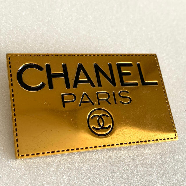 CHANEL シャネル ロゴ ブローチ ゴールド ココマーク バッジ プレート