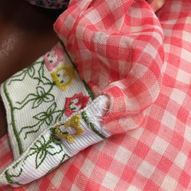 ベビー服ヴィンテージワンピース薔薇刺繍 キッズ/ベビー/マタニティのキッズ服女の子用(90cm~)(ワンピース)の商品写真