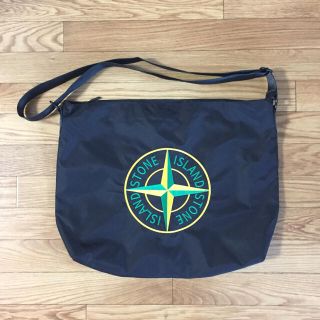 STONE ISLAND(バッグ)のフリマアイテム一覧 STONE ISLAND(バッグ)のフリマアイテム一覧