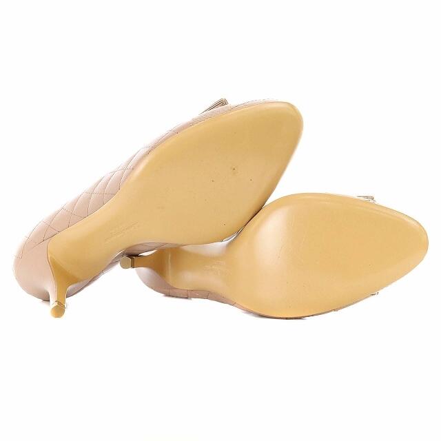 Salvatore Ferragamo(サルヴァトーレフェラガモ)のサルヴァトーレフェラガモ パンプス ヴァラ キルティング 25 リボン ピンク レディースの靴/シューズ(ハイヒール/パンプス)の商品写真