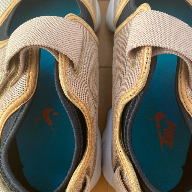 NIKE(ナイキ)の希少⭐︎NIKE エアリフト　ゴールド　25cm レディースの靴/シューズ(スニーカー)の商品写真