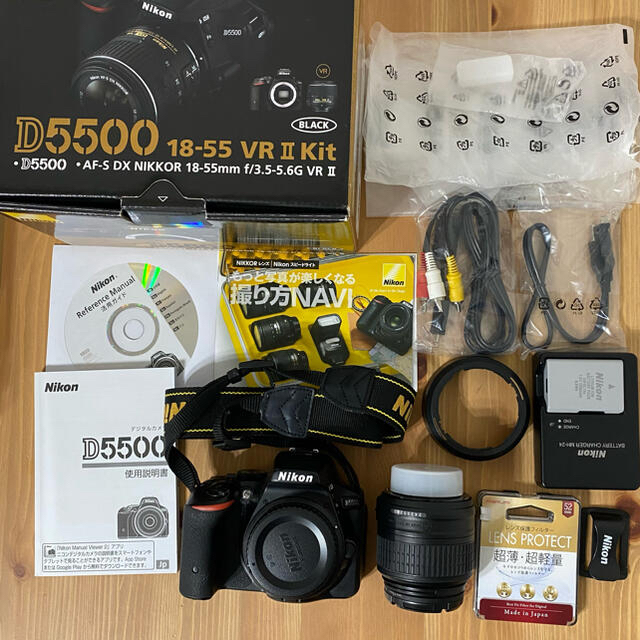 NIKON D5500 ズームレンズキット　18-55VR Ⅱ 本体　付属品箱有