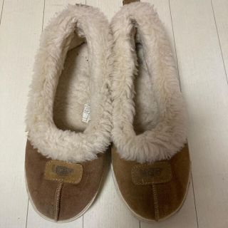 アグ(UGG)のムートンシューズ(スリッポン/モカシン)