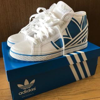 アディダス(adidas)のadidasインヒールスニーカー(スニーカー)