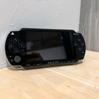 ソニー(SONY)のPSP 1000 本体　8GBディスク　充電器付き(携帯用ゲーム機本体)