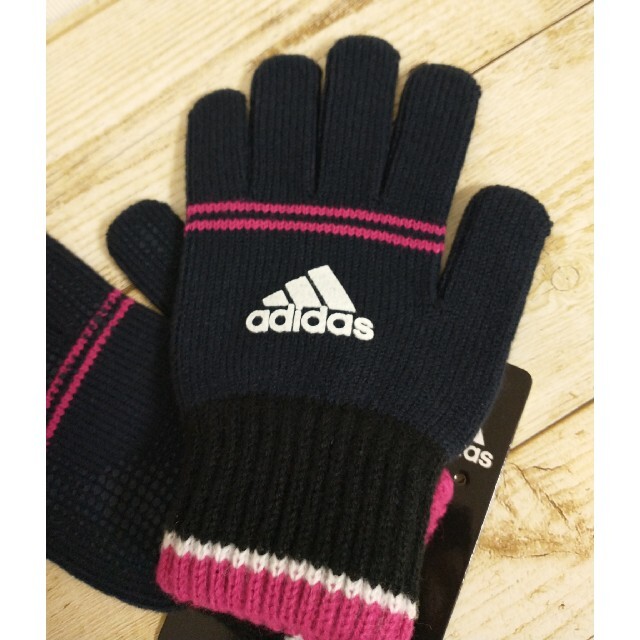 adidas(アディダス)のアディダス　ジュニア用手袋 キッズ/ベビー/マタニティのこども用ファッション小物(手袋)の商品写真