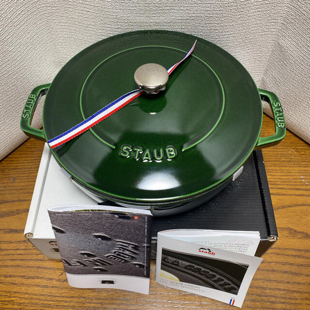 STAUB(ストウブ)のストウブ　ブレイザー 24 バジルグリーン インテリア/住まい/日用品のキッチン/食器(鍋/フライパン)の商品写真