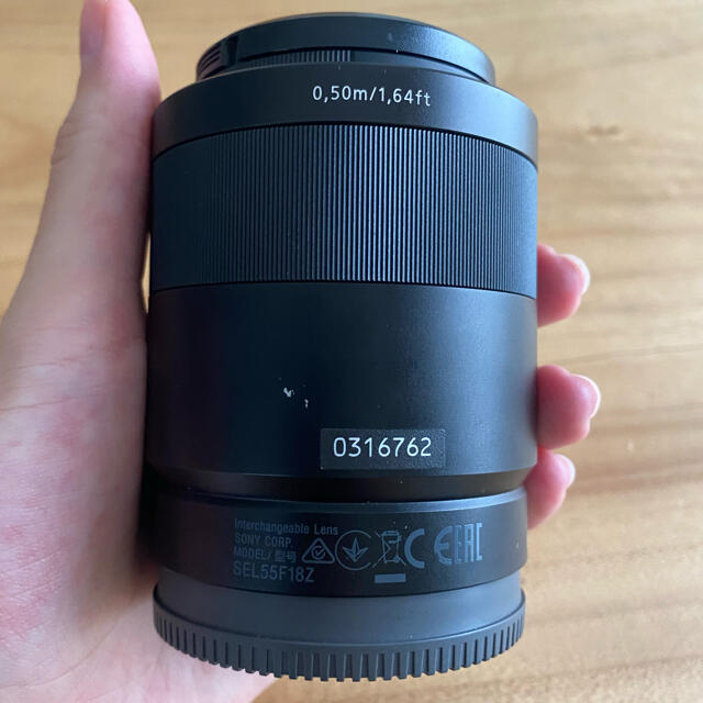 SONY(ソニー)のSONY Sonnar T* FE 55mm F1.8 ZA SEL55F18Z スマホ/家電/カメラのカメラ(レンズ(単焦点))の商品写真