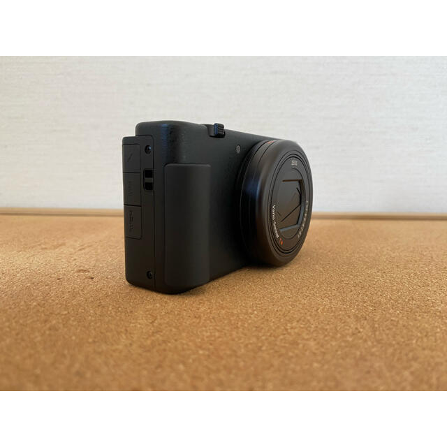 SONY(ソニー)の【美品】SONY VLOGCAM ZV-1G シューティンググリップキット  スマホ/家電/カメラのカメラ(コンパクトデジタルカメラ)の商品写真