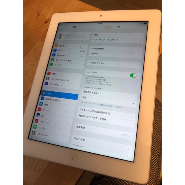 タブレットiPad4 (第4世代) MD526J/A 32GB