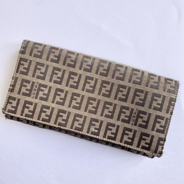 FENDI(フェンディ)のFENDI フェンディ　ズッカ　長財布　サイフ　モノグラム レディースのファッション小物(財布)の商品写真