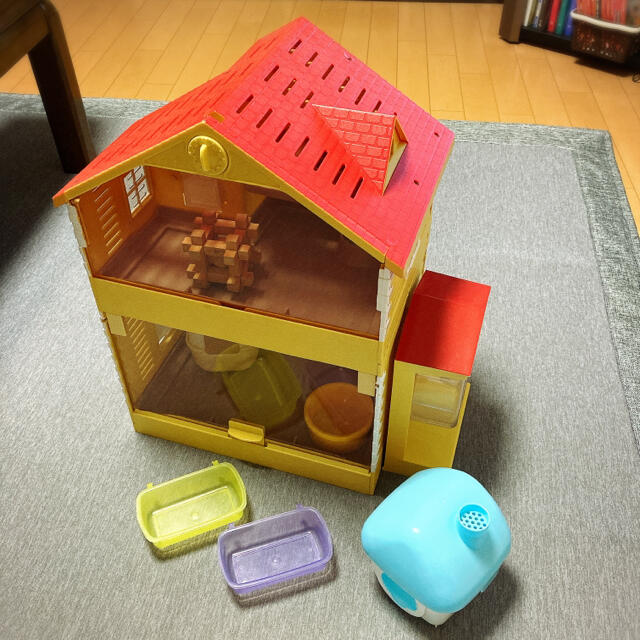 BANDAI(バンダイ)のBANDAI シルバニアファミリー風 小動物 ケージ おまけ付き その他のペット用品(小動物)の商品写真