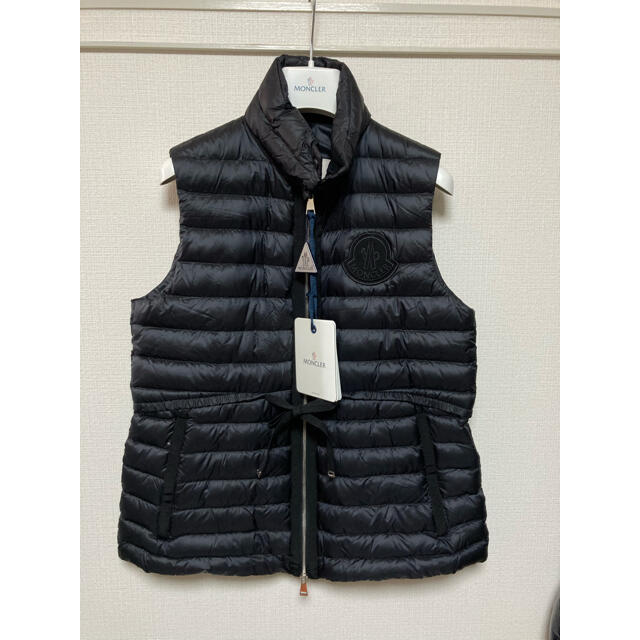 最大10%OFFクーポン MONCLER - 未使用 モンクレール ダウンベスト 黒