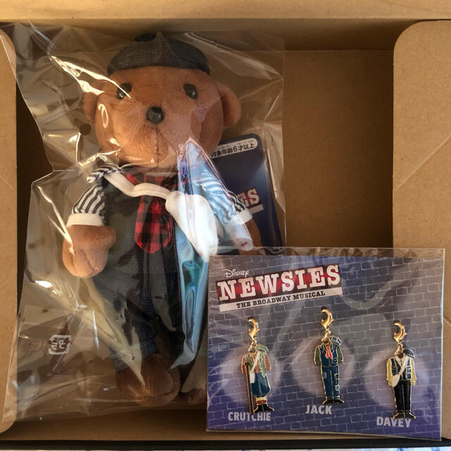 NEWSIES/ニュージーズ ぬいぐるみマスコット くま チャームセットの通販 by Chiezozo's shop｜ラクマ