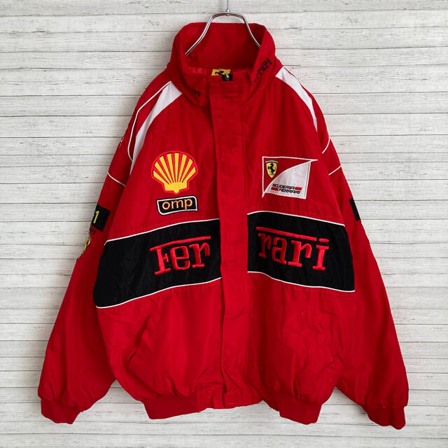 フェラーリ 中綿 マルボロ 刺繍入り レーシングジャケットFerrari F-1