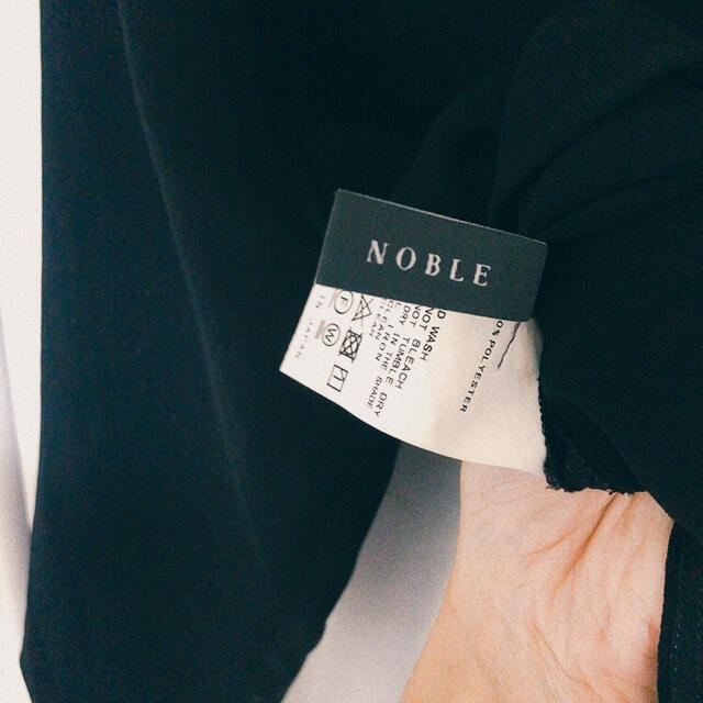 Noble(ノーブル)のmikan様　専用 レディースのトップス(シャツ/ブラウス(長袖/七分))の商品写真