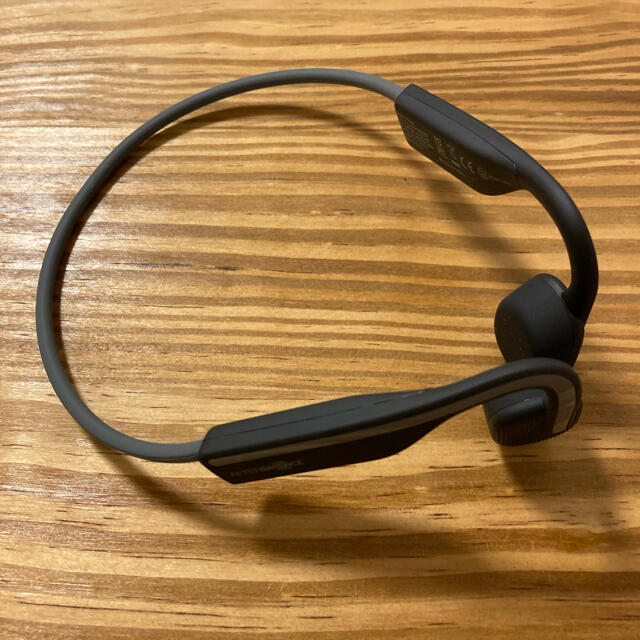  OpenMove AfterShokz Bluetooth 骨伝導　本体のみ スマホ/家電/カメラのオーディオ機器(ヘッドフォン/イヤフォン)の商品写真