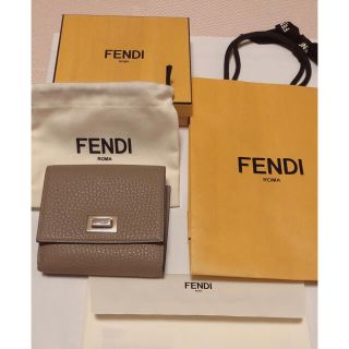 フェンディ(FENDI)のFENDI 二つ折り財布 ピーカーブー(財布)