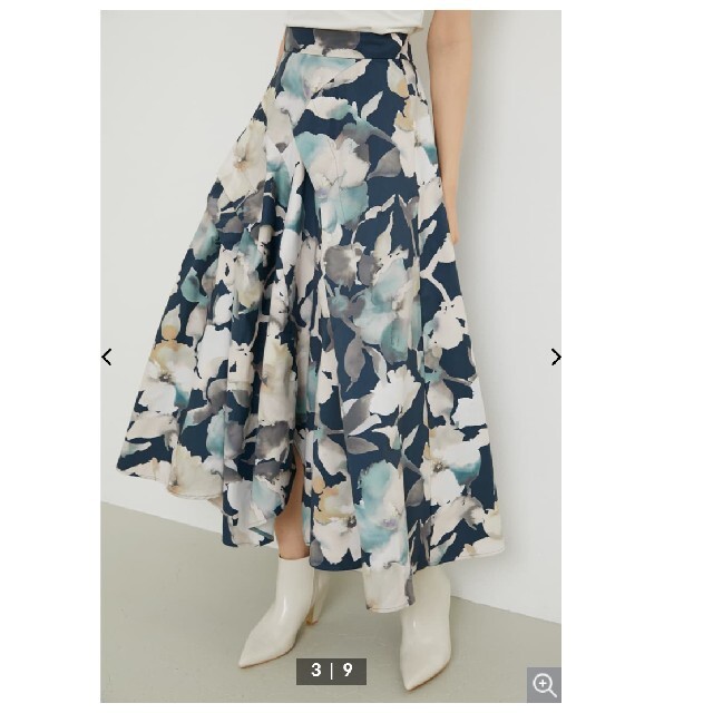 rienda(リエンダ)のブルードフラワーJ/Wフレアスカート レディースのスカート(ロングスカート)の商品写真