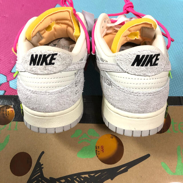 NIKE(ナイキ)のOFF WHITE x NIKE DUNK LOW  29.0 メンズの靴/シューズ(スニーカー)の商品写真