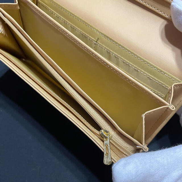 ellesse(エレッセ)の新品❤️エレッセ❤️収納いっぱいゴールド長財布 レディースのファッション小物(財布)の商品写真