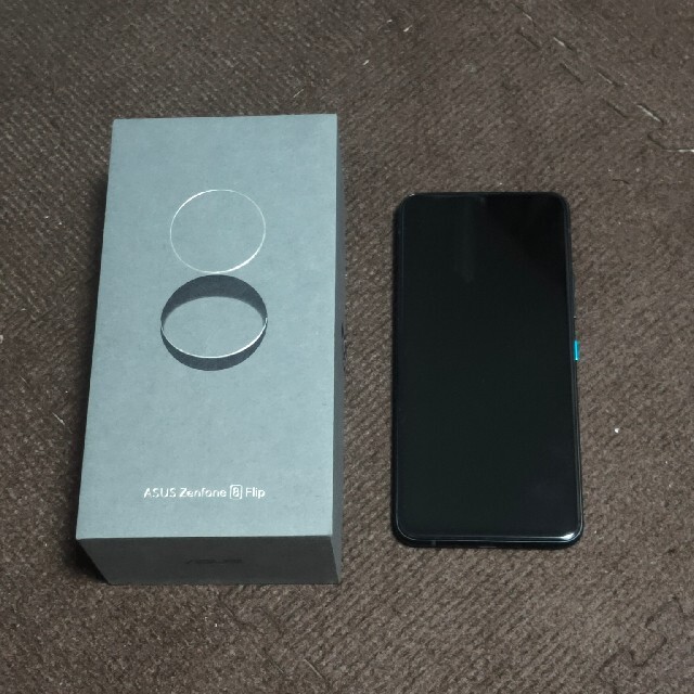 驚きの価格 ASUS - 美品　ASUS　zenfone 8 flip　シムフリー　BLACK スマートフォン本体