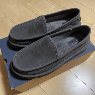 アグ(UGG)のUGG スウェードシューズ(スリッポン/モカシン)