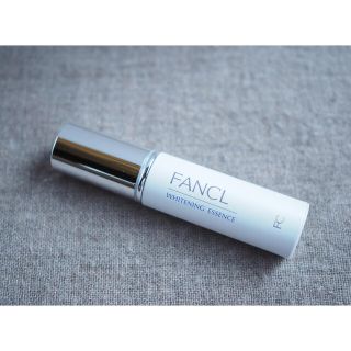 ファンケル(FANCL)の ファンケル ホワイトニングエッセンス【美白美容液】18ml(美容液)