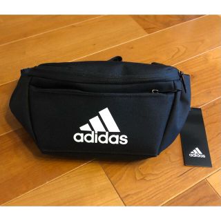 アディダス(adidas)の新品タグ付き☆アディダス adidas ウエストバッグ　男女兼用EC ブラック(ボディバッグ/ウエストポーチ)