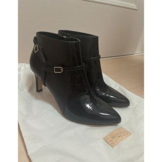 マックスマーラ(Max Mara)の【美品】定価10万！エナメル×革ブーツ weekend maxmara(ブーツ)