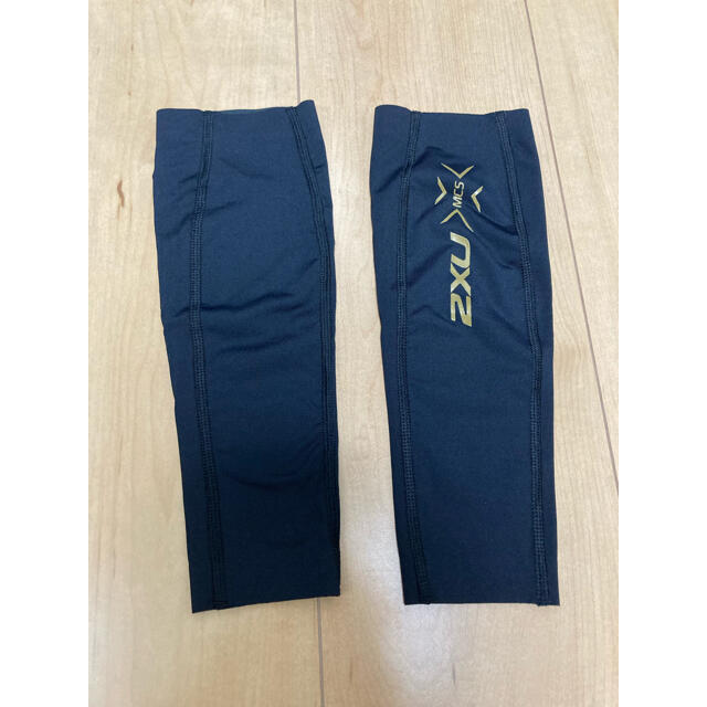 2XU(ツータイムズユー)の2XU ツータイムズユー MCS コンプレッションカーフガード XSサイズ 新品 スポーツ/アウトドアのランニング(ウェア)の商品写真