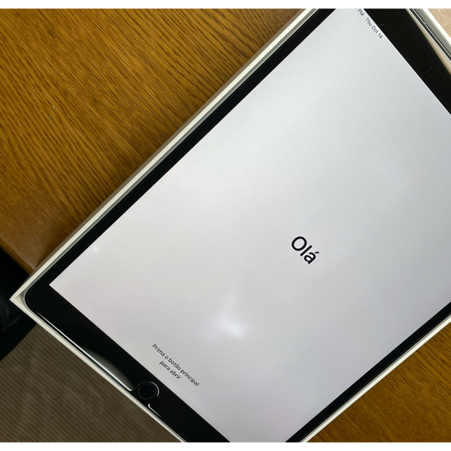 iPad(アイパッド)の【付属品完備】iPad Pro 10.5 Cellular 256GB スマホ/家電/カメラのPC/タブレット(タブレット)の商品写真