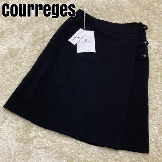 クレージュ(Courreges)の【新品】Courreges クレージュ スカート ロゴボタン ブラック(ひざ丈スカート)