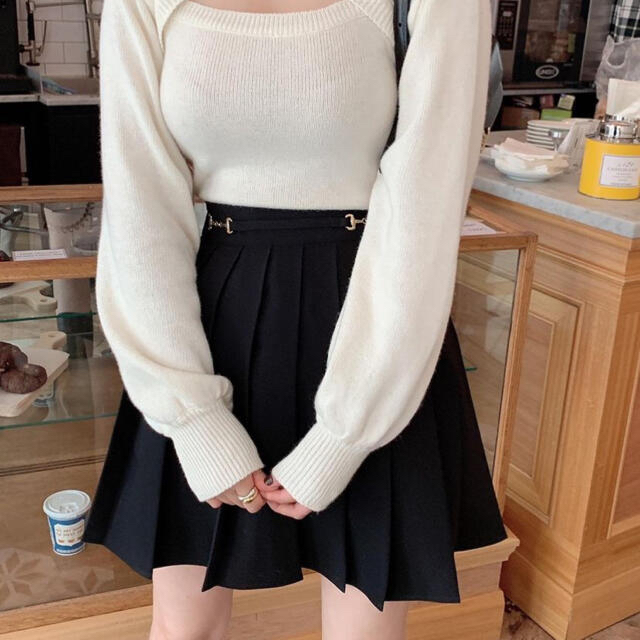 【予約商品】《2カラー》バックル　プリーツ　スカート　韓国ファッション　秋服