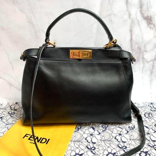 FENDI(フェンディ)のFENDI フェンディ 美品 ピーカブー ピーカーブー ショルダーバッグ レディースのバッグ(ショルダーバッグ)の商品写真