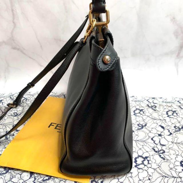 FENDI(フェンディ)のFENDI フェンディ 美品 ピーカブー ピーカーブー ショルダーバッグ レディースのバッグ(ショルダーバッグ)の商品写真