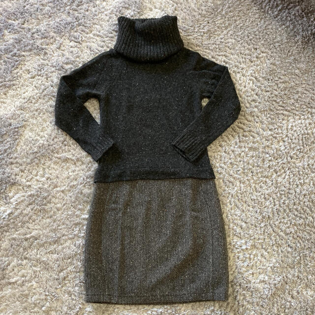 美品 MaxMara WeekEnd タートルネック ニットワンピース 美品 MaxMara WeekEnd タートルネック ニットワンピース