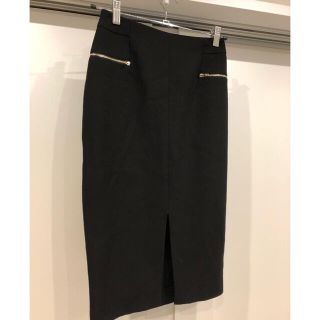 エイチアンドエム(H&M)のH&M タイトスカート　フロントスリット(ひざ丈スカート)