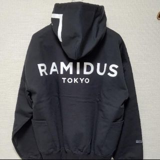 シー(SEA)のSEA×RAMIDUS パーカー　黒　Lサイズ　美品　ビッグシルエット(パーカー)