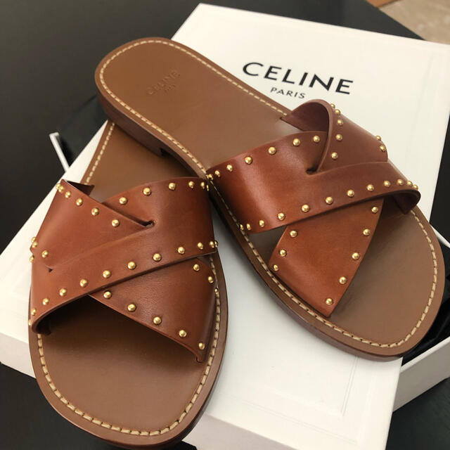 celine(セリーヌ)のセリーヌ　レザークロスサンダルスタッズ付き レディースの靴/シューズ(サンダル)の商品写真